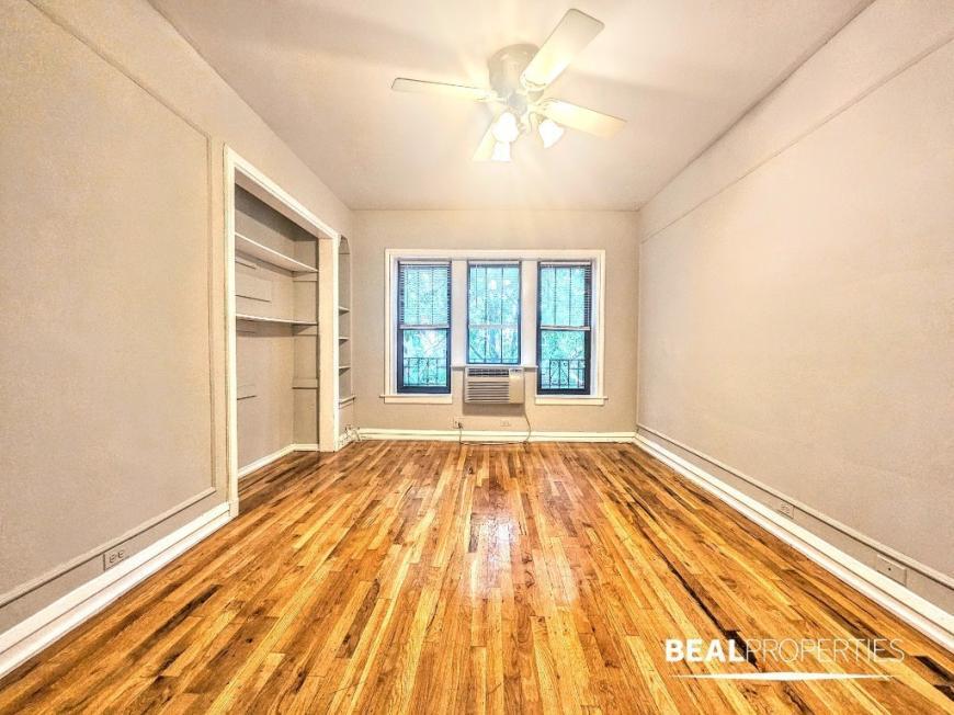 Primary Photo - 1 bedroom in CHICAGO IL 60657