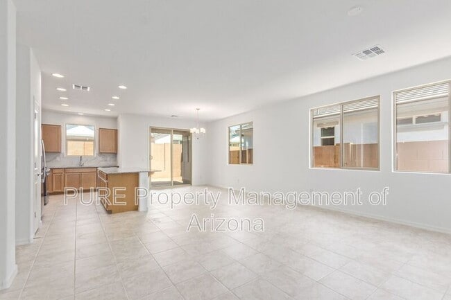 Building Photo - 14452 W Calle Lejos
