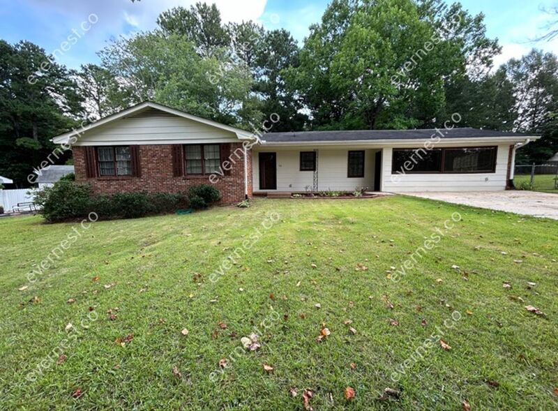 Foto principal - 914 Hickory Ridge Rd SW