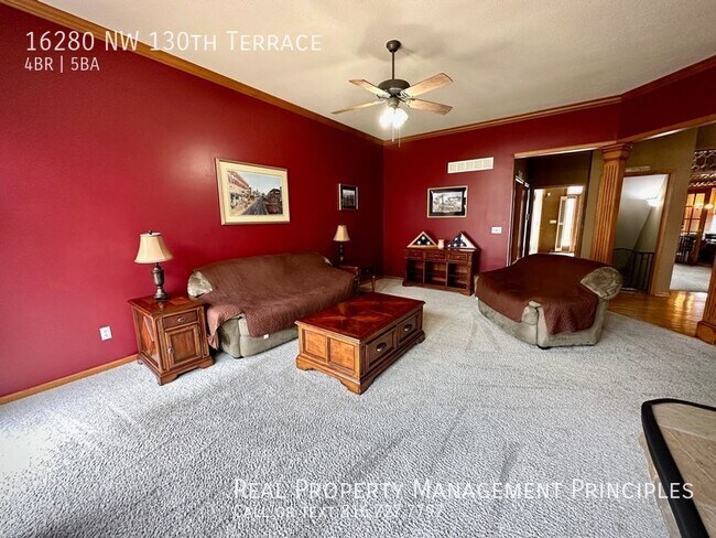 Foto del edificio - 16280 NW 130th Terrace