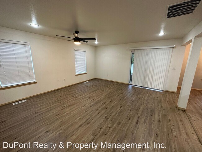 Building Photo - 3 br, 2.5 bath House - 7520 48th lane SE