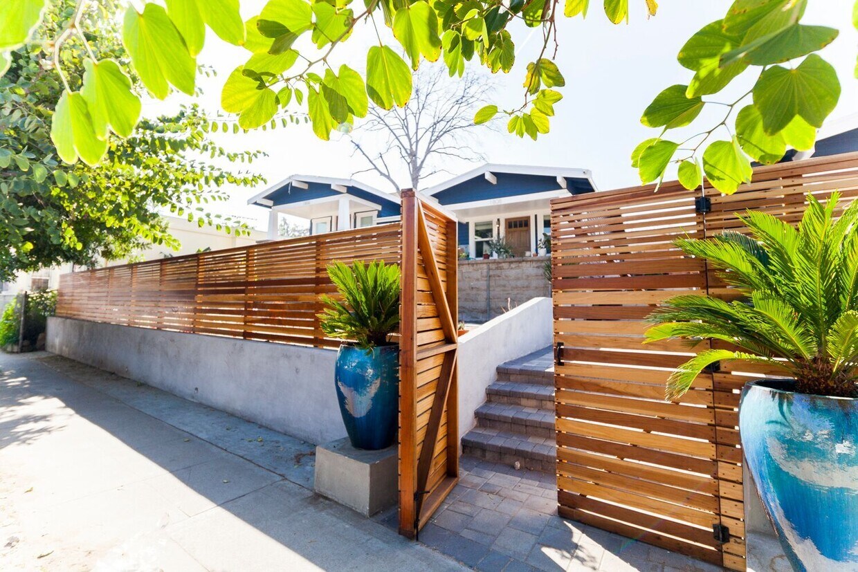 Foto principal - 1810 Montana St
