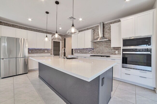 Foto del edificio - 10937 Parsley Ave