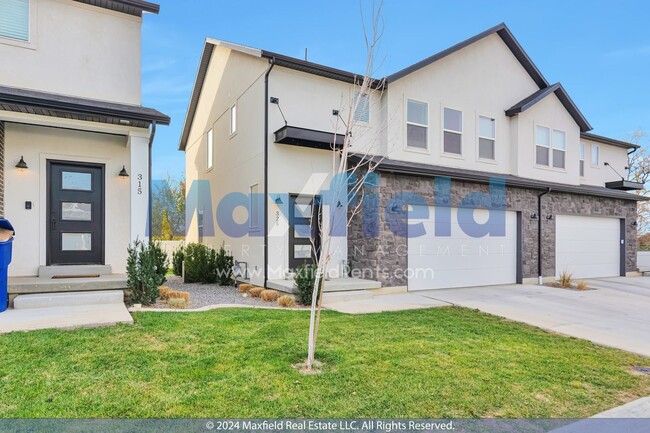 Building Photo - Pet Friendly MODERN TWIN HOME - 4 BD 3 BA ...