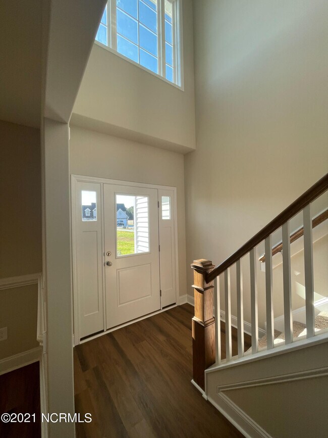 Building Photo - 134 Peletier Shores Dr