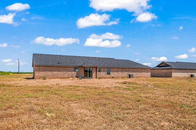 Foto del edificio - New Construction Home In Idalou ISD!