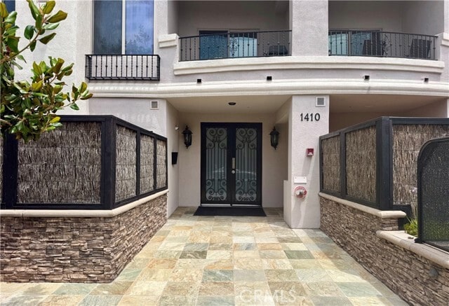 Building Photo - 1410 N Curson Ave