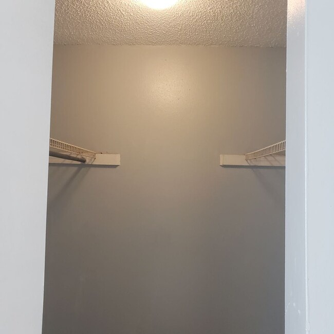 Photo - Nice upgraded 1bed/1bath condo convenientl...