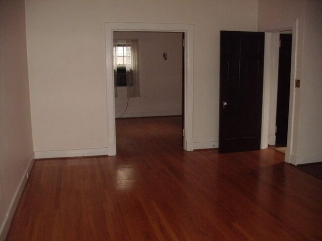 Foto del edificio - 2619 Jefferson Park Cir