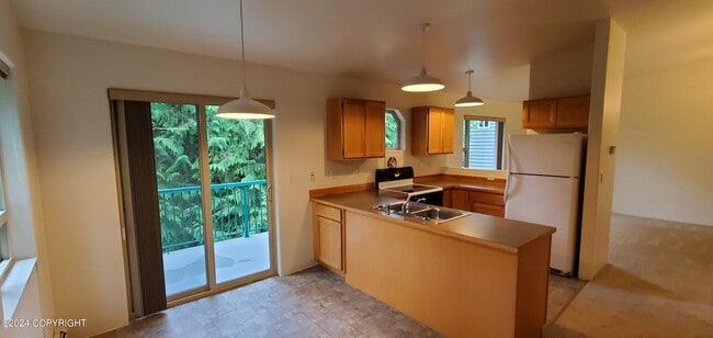 Building Photo - 283 Bunchberry Ln