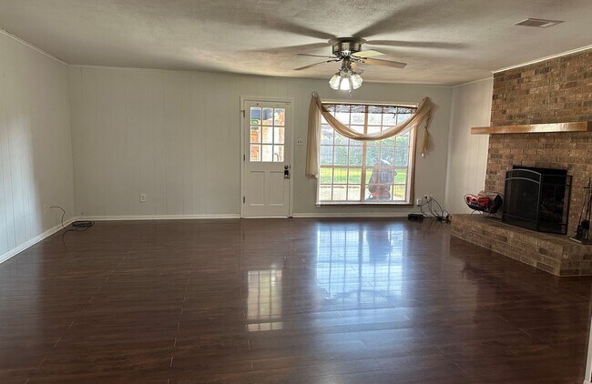 Foto del edificio - Single Family Home