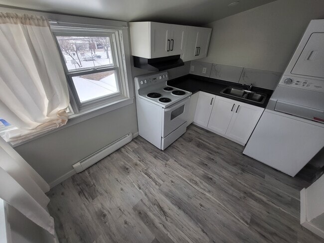 Building Photo - 256 Inkster Blvd