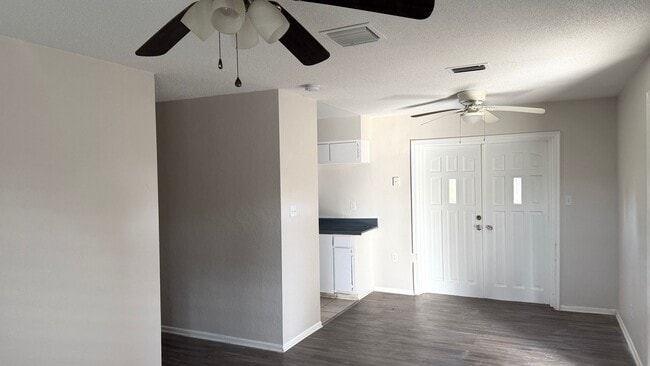 Foto del edificio - Cute 3Bed/1Bath Home with Carport and Large Yard in Conway Acres