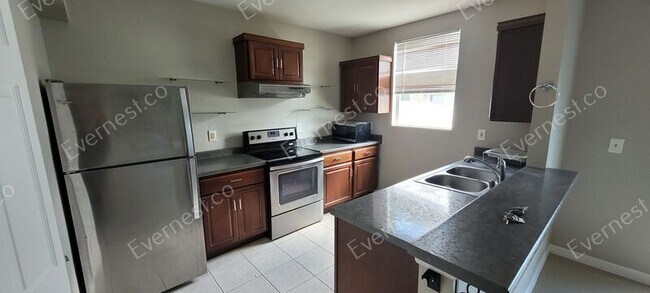 Building Photo - 9703 Carlsdale Dr
