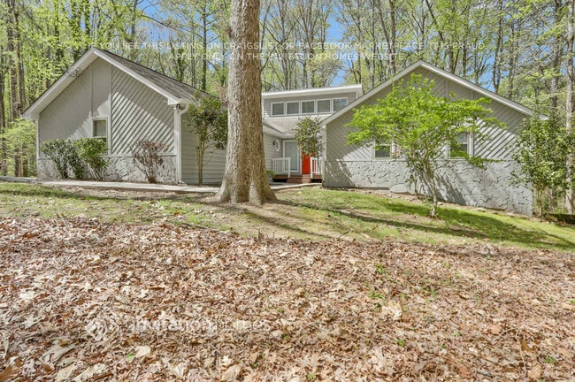 Building Photo - 431 Cricket Hill Trail