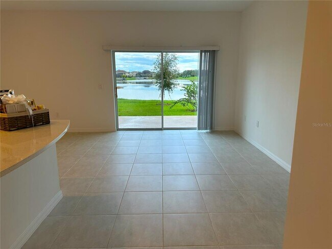 Building Photo - 1280 Lago Vista Ct