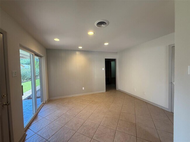 Foto del edificio - 4138 Donna Lynn Dr