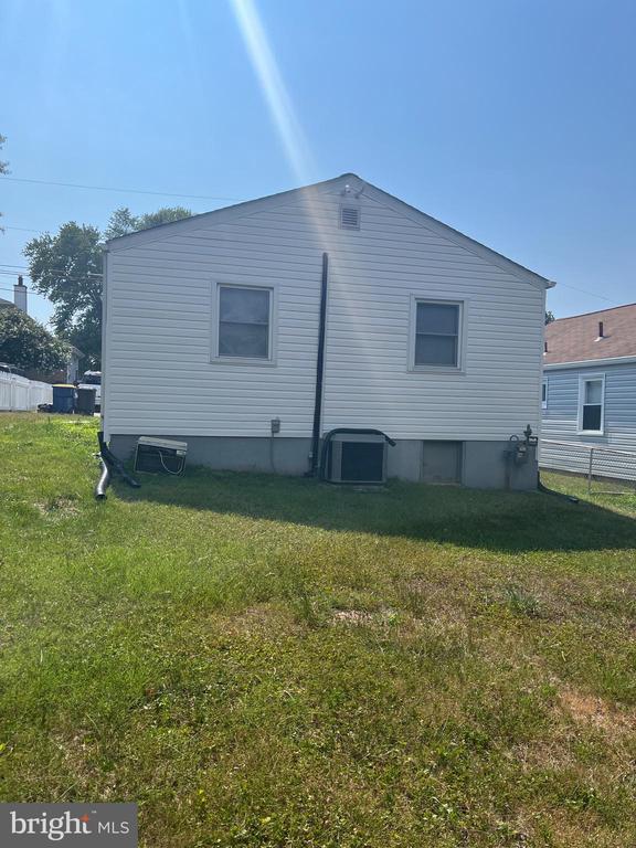 Primary Photo - 1509 4th St