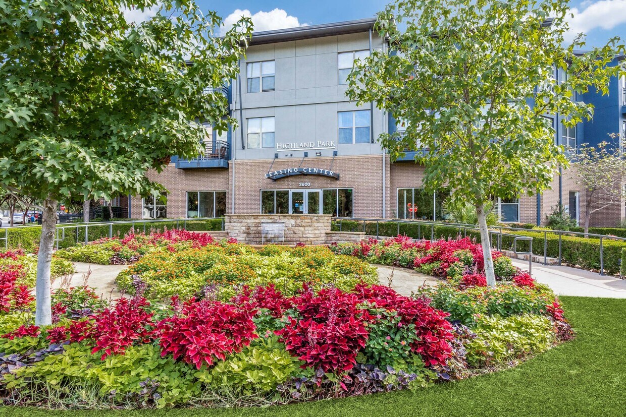 The Atlantic Highland Park Apartments in Dallas, TX