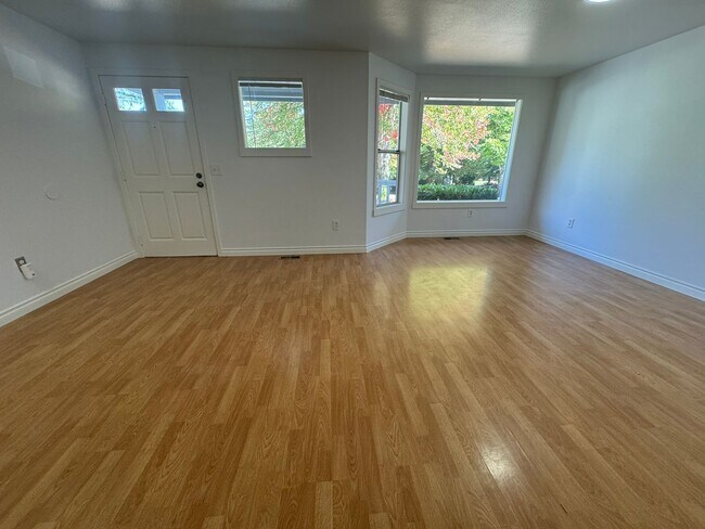 Foto del edificio - 4181 244th Pl SE