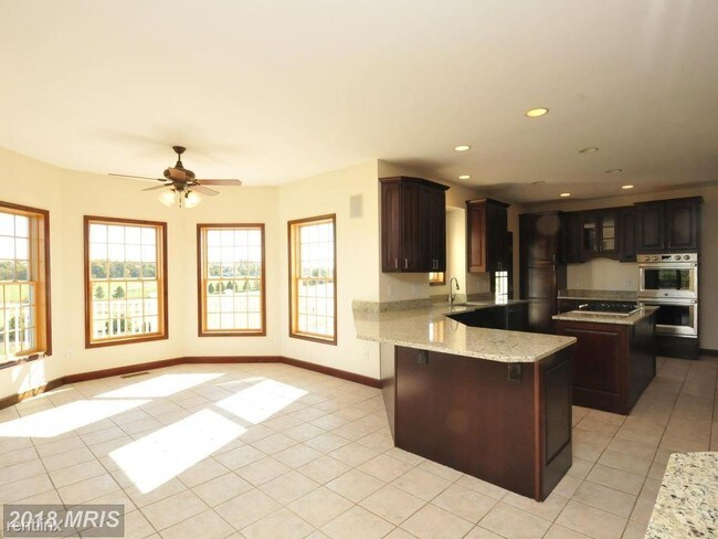 Building Photo - 4 br, 4.5 bath House - 13570 Breezy Meadow Ln