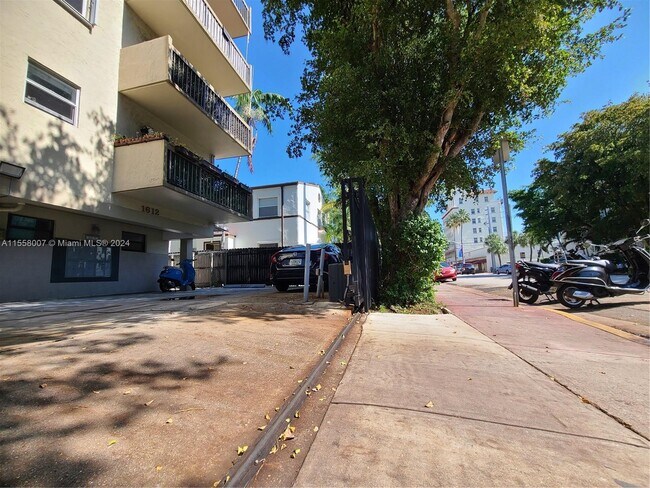 Foto del edificio - 1612 Jefferson Ave