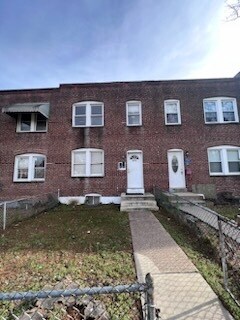 Primary Photo - 3615 Everett St