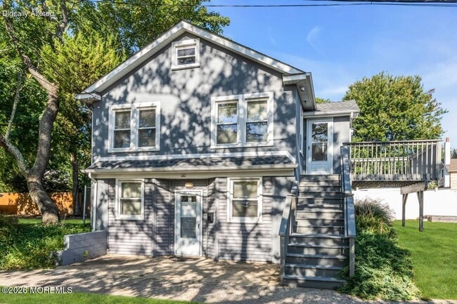 Building Photo - 1411 3rd Ave