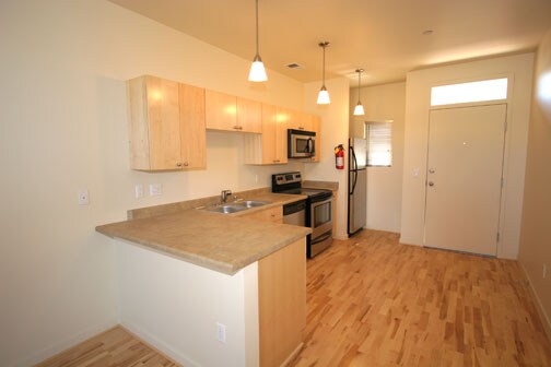 Foto del edificio - 319 Belvedere Ave SW