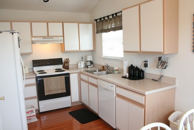 Building Photo - 5447 Ambrose Crossing