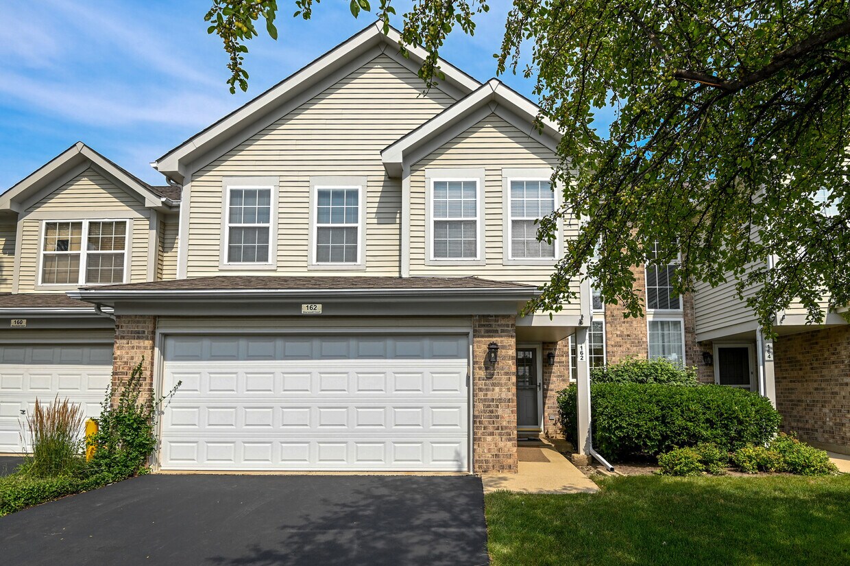 Primary Photo - 162 Sherwood Ct