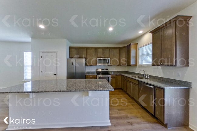 Building Photo - 206 Teddy Ln