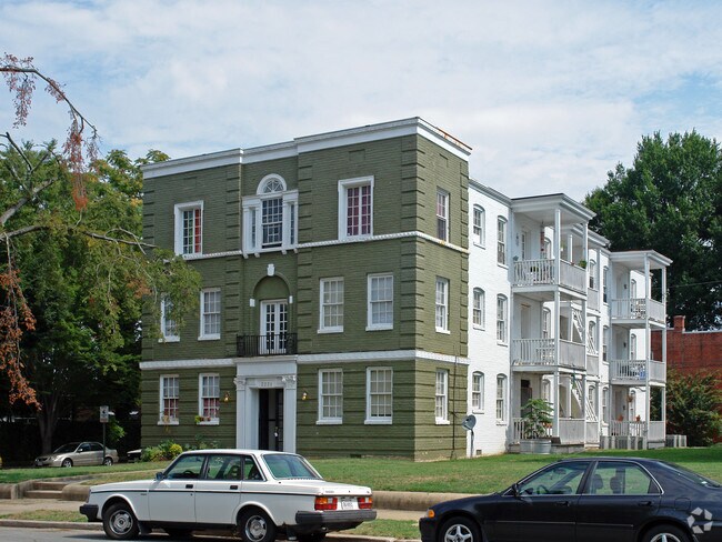 Building Photo - 3228 Stuart Ave