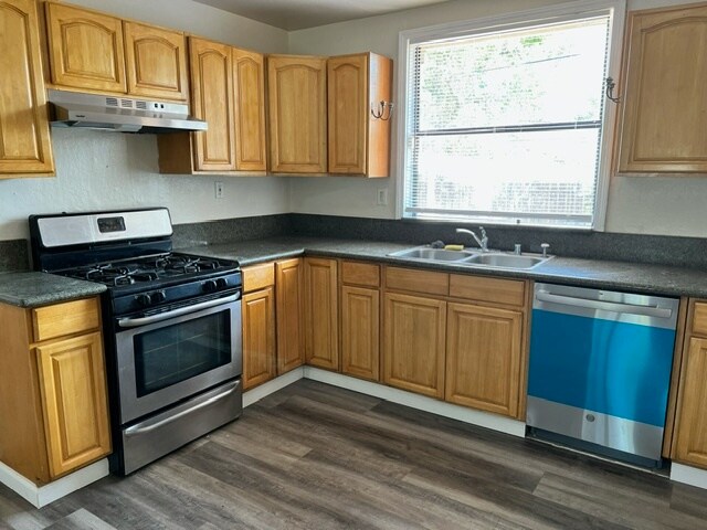 Foto del edificio - 5761 63rd St