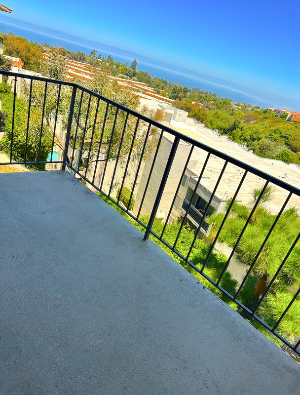 Foto del edificio - 5959 Peacock Ridge Rd