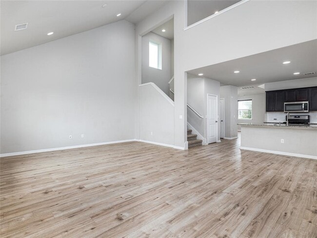 Building Photo - 121 Struss dr