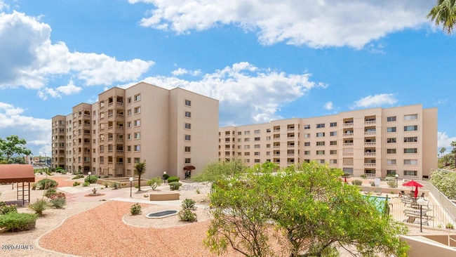 E Camelback - E Camelback House