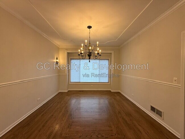 Foto del edificio - 882 Clarendon Ln