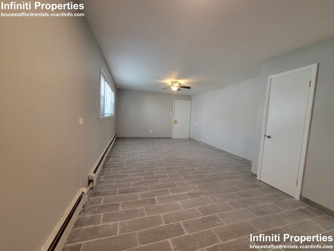 Foto del edificio - 2068 W 135th St