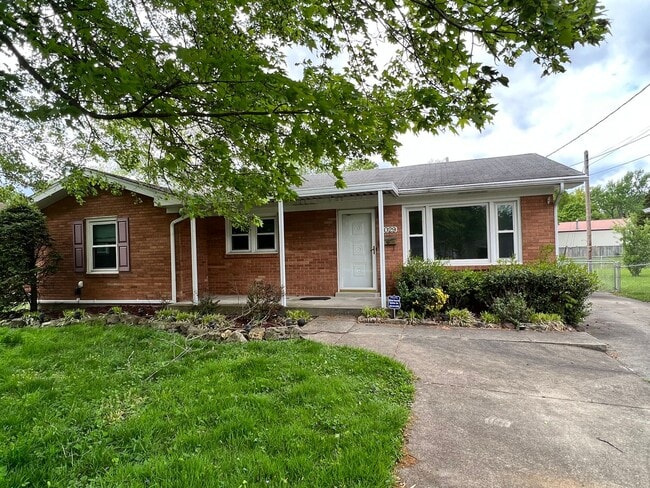 Updated home in Shively - Updated home in Shively