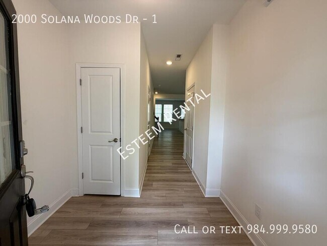 Foto del edificio - 2000 Solana Wds Dr