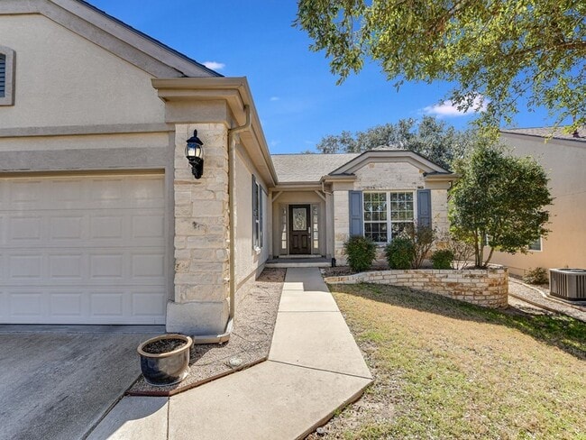 Building Photo - 305 Lake Sommerville Trail