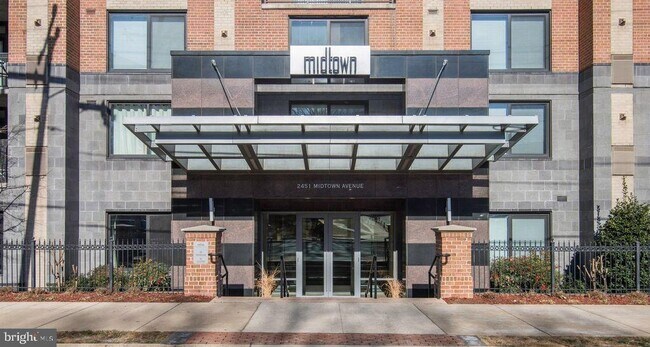 Foto del edificio - 2451 Midtown Ave