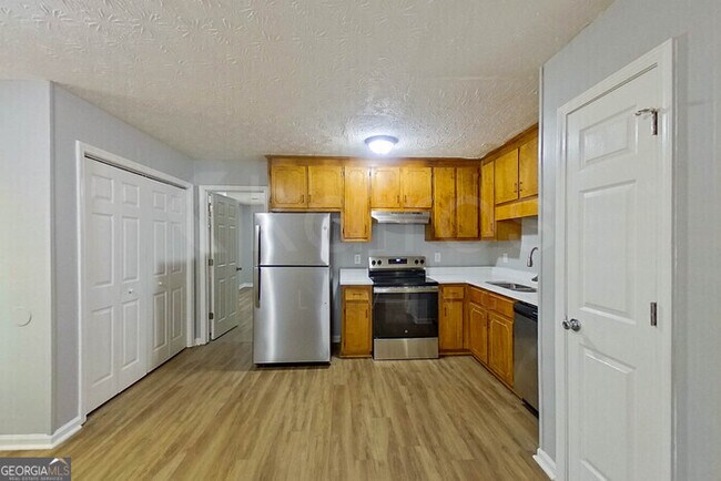 Foto del edificio - 100 Beaver Pointe Dr