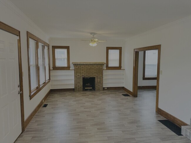 Building Photo - 2812 Linden Ave