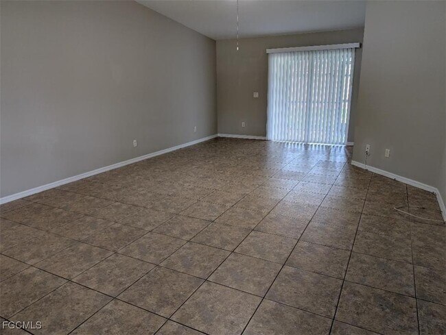 Foto del edificio - 4335 SW 7th Pl