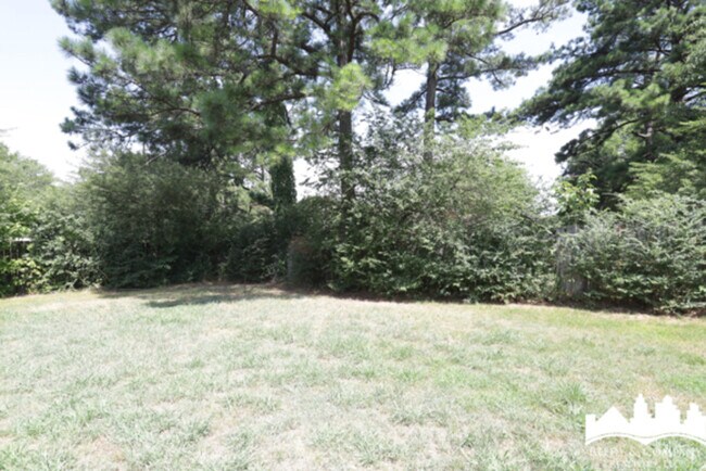 Building Photo - 6414 Golden Park Dr