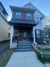 Building Photo - 138 Shepard St