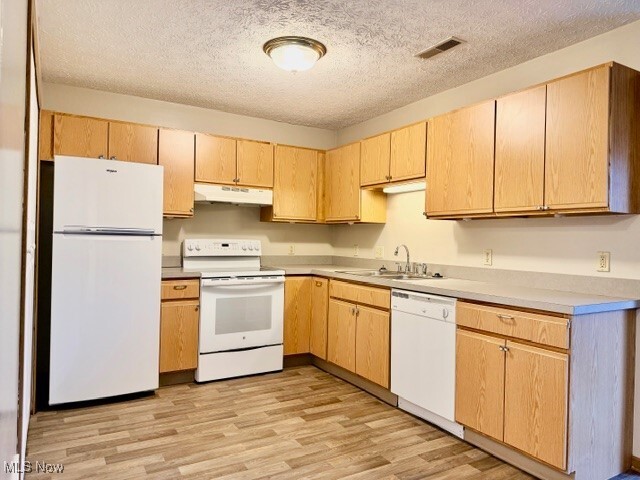 Building Photo - 1894-1898 Springfield Lake Blvd