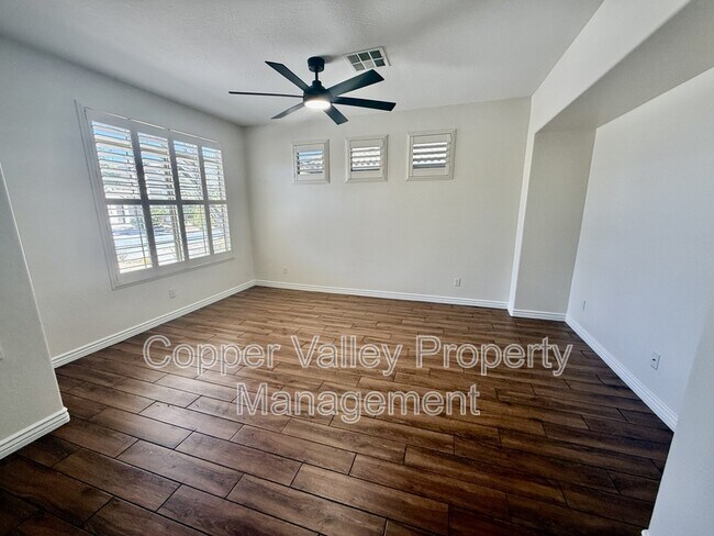 Building Photo - 2606 W Florentine Rd
